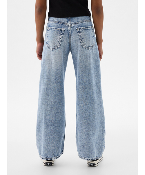 GAP（ギャップ）の「ローストライド リラックス デニム (キッズ)（デニムパンツ・キッズ・ライトインディゴブルー・8/6/12/10/14/16）」の4枚目の写真