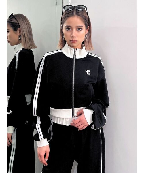 PRADA ♡ブラックショートブルゾン40 GYDA（ジェイダ）の「【WEB限定】【TINY 低身長さん向け】Square