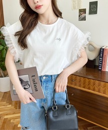 moment+（モーメントプラス）の「綿100%フリルスリーブリボンプリントTシャツ（Tシャツ/カットソー）」
