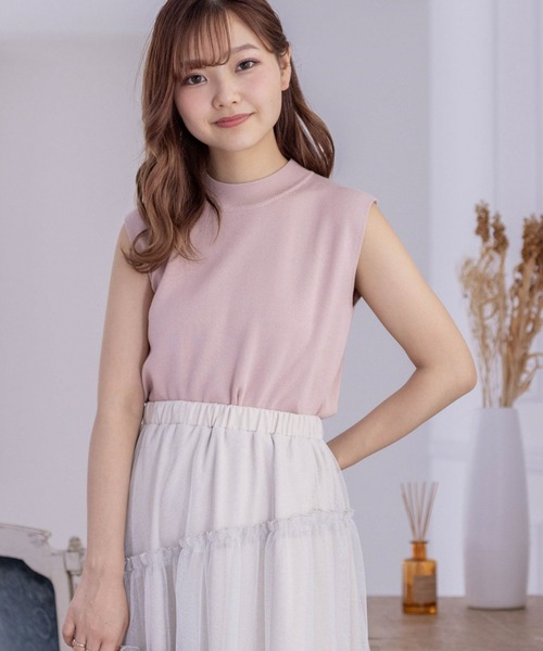 clear（クリア）の「ミラノリブノースリニットトップス≪2024SS新作≫（ニット/セーター・レディース・オフホワイト/ブルー/グレイッシュベージュ/ブラック/レッド/ピンク・F）」の5枚目の写真