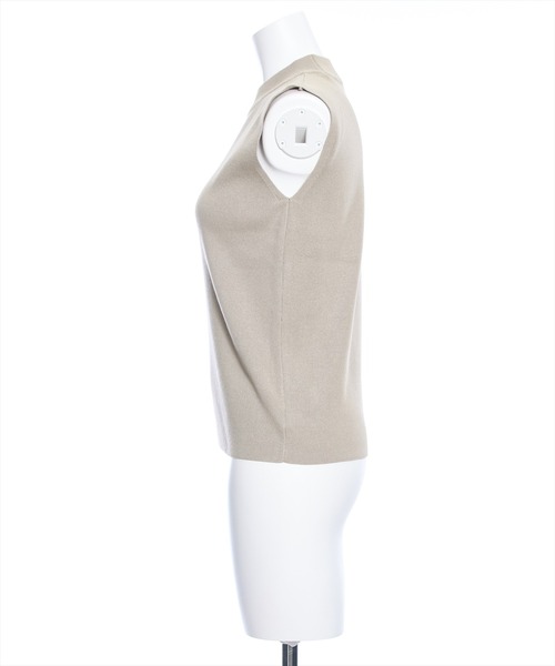 clear（クリア）の「ミラノリブノースリニットトップス≪2024SS新作≫（ニット/セーター・レディース・オフホワイト/ブルー/グレイッシュベージュ/ブラック/レッド/ピンク・F）」の10枚目の写真