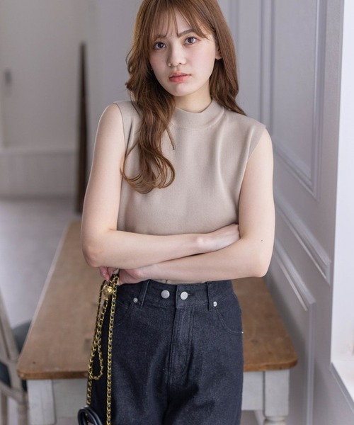 clear（クリア）の「ミラノリブノースリニットトップス≪2024SS新作≫（ニット/セーター・レディース・オフホワイト/ブルー/グレイッシュベージュ/ブラック/レッド/ピンク・F）」の7枚目の写真