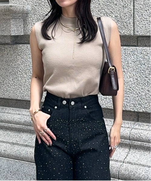 clear（クリア）の「ミラノリブノースリニットトップス≪2024SS新作≫（ニット/セーター・レディース・オフホワイト/ブルー/グレイッシュベージュ/ブラック/レッド/ピンク・F）」の8枚目の写真