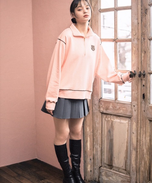 AnnMiru（アンミル）の「エンブレムハーフジップスウェット