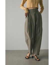 ワイドレッグタックパンツ