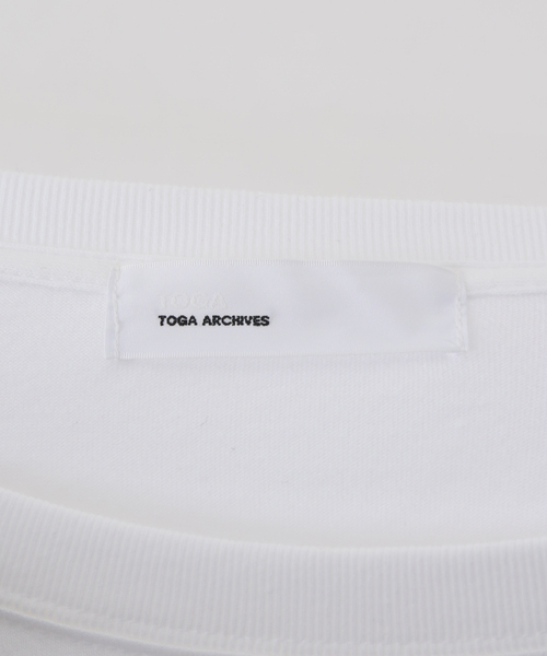 TOGA PULLA(トーガ プルラ)の「【TOGA PULLA× BOY’S OWN】Print Tシャツ UD(Tシャツ/カットソー・レディース・ホワイト・LARGE)」の13枚目の写真