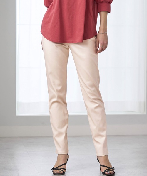 BELLUNA PLUS（ベルーナ）の「ヒンヤリ×サラリ綿サテンカラーパンツ股下６４ｃｍ（その他パンツ・レディース・イエロー系/エメラルド/パープル系/ライトグレー系/カーキ系/イエロー/ブラック/アイボリー/オフホワイト/ピンク/ミント・MEDIUM/SMALL/X-LARGE/LARGE）」の14枚目の写真