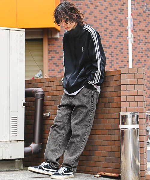 ケミカルウォッシュワイドバギーデニムパンツ（デニムパンツ）｜LUXSTYLE（ラグスタイル）