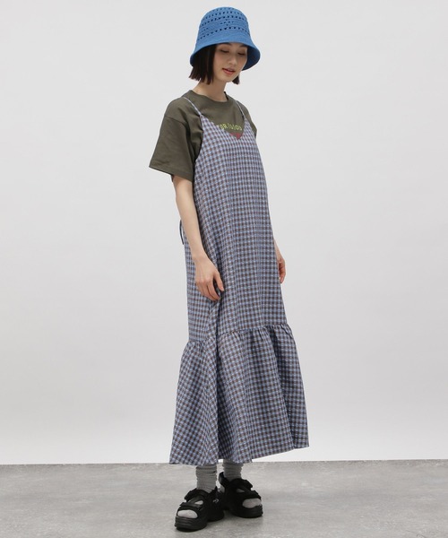 LAKOLE(ラコレ)の「アソートティアードキャミワンピース / 112095(ワンピース・レディース・ブラック/オレンジ/ブルー・FREE)」の2枚目の写真