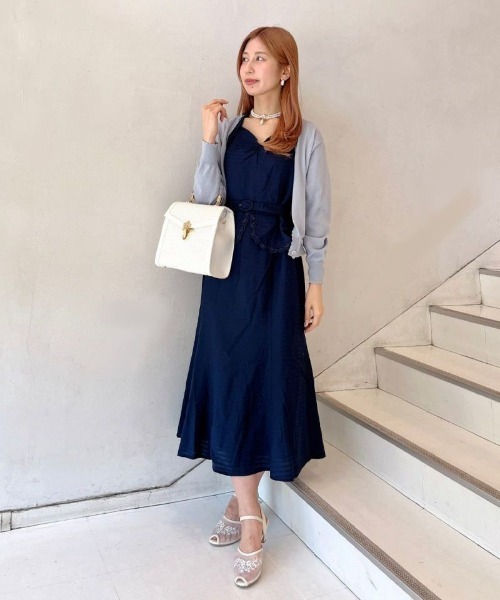 F i.n.t（フィント）の「【新色追加】ガラス風クリアフラワー釦UVカットニットカーディガン/F&A/fint（カーディガン/ボレロ・レディース・ミント/オフホワイト/ブルーグレー/ライトピンク/ネイビー・FREE）」の17枚目の写真