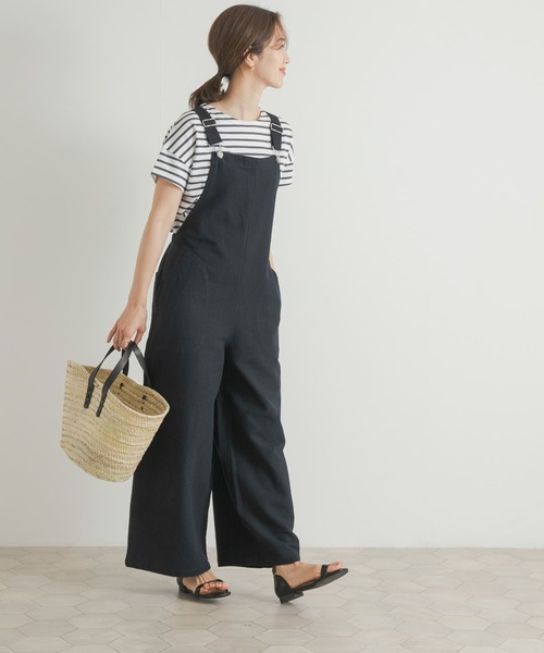 URBAN RESEARCH DOORS（アーバンリサーチドアーズ）の「リネン混ルーズサロペット（サロペット/オーバーオール・レディース・ナチュラル/ネイビー・SMALL/MEDIUM）」の4枚目の写真