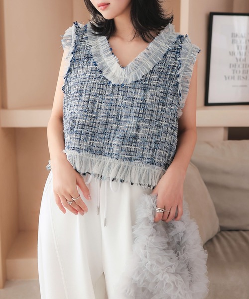 KOBE LETTUCE（コウベレタス）の「チュールフリンジツイードジレ（ベスト・レディース・ブルー/ブラック/ベージュ・M）」の7枚目の写真