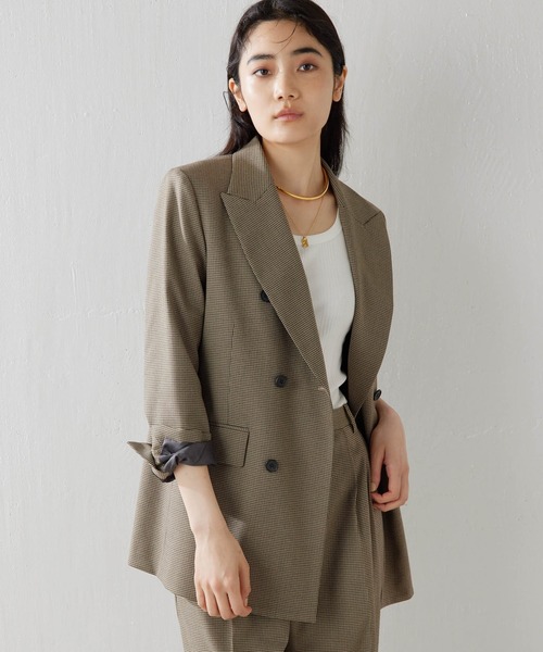 Whim Gazette(ウィムガゼット)の「TRダブルジャケット(テーラードジャケット・レディース・ベージュ/ネイビー・FREE)」の2枚目の写真