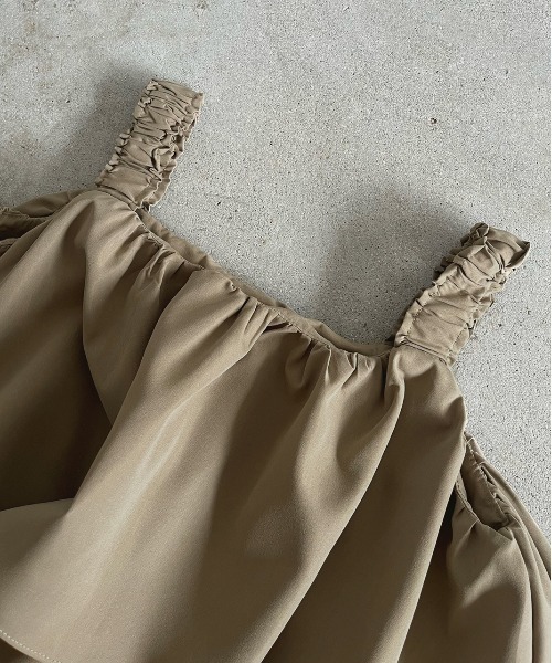 ad thie(アドティエ)の「シャーリングキャミソール ボリュームビスチェ(キャミソール・レディース・ブラック/ライトカーキ・FREE)」の7枚目の写真