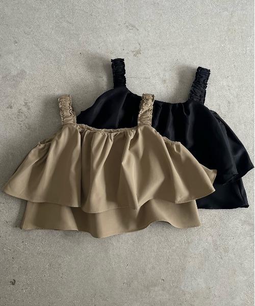 ad thie(アドティエ)の「シャーリングキャミソール ボリュームビスチェ(キャミソール・レディース・ブラック/ライトカーキ・FREE)」の4枚目の写真