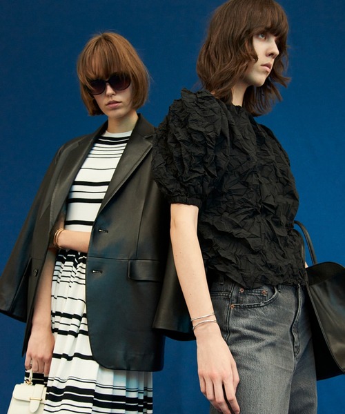 Mila Owen（ミラオーウェン）の「フェイクレザーオーバーサイズ