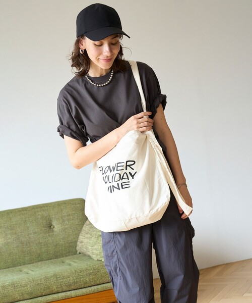 UNFILO(アンフィーロ)の「【Lee Izumida×UNFILO】プリント Tシャツ(Tシャツ/カットソー・レディース・グレー系2/ホワイト系2/ホワイト系1/グレー系1/ホワイト系3/グレー系3・M2/MEDIUM)」の15枚目の写真