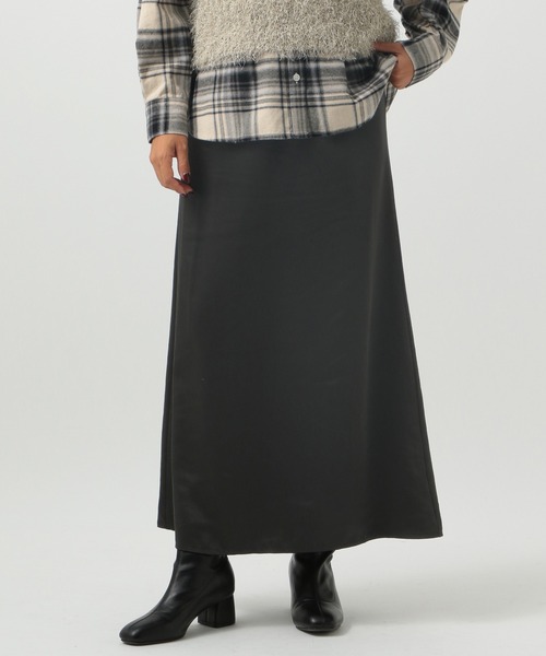 BAYFLOW（ベイフロー）の「[秋まで穿ける]サテンセミナロースカート（スカート・レディース・ブラック/グレイッシュベージュ/カーキ・SMALL/MEDIUM）」の13枚目の写真