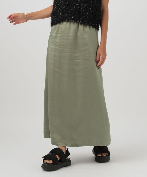 BAYFLOW（ベイフロー）の「[秋まで穿ける]サテンセミナロースカート（スカート・レディース・ブラック/グレイッシュベージュ/カーキ・SMALL/MEDIUM）」の5枚目の写真