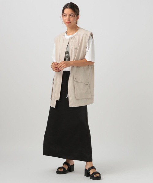 BAYFLOW（ベイフロー）の「[秋まで穿ける]サテンセミナロースカート（スカート・レディース・ブラック/グレイッシュベージュ/カーキ・SMALL/MEDIUM）」の4枚目の写真