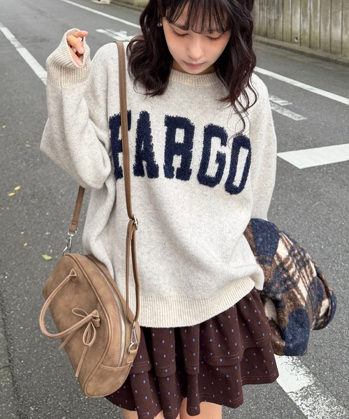 AS KNOW AS plus(アズノゥアズプラス)の「◇カレッジロゴジャガードニットプルオーバー【UNISEX ITEM】(ニット/セーター・レディース・ベージュ/オートミール/ネイビー/グレー/グリーン/グリーン系1/ベージュ系1/ネイビー系1/ブラウン系2/グレー系2/ベージュ系2・FREE)」の7枚目の写真