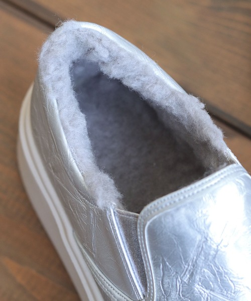 SESTO(セスト)の「インナーボア軽量厚底スリッポンスニーカー(スリッポン・レディース・ブラック/アイボリー/シルバー・LL/3L/S/M/L)」の18枚目の写真