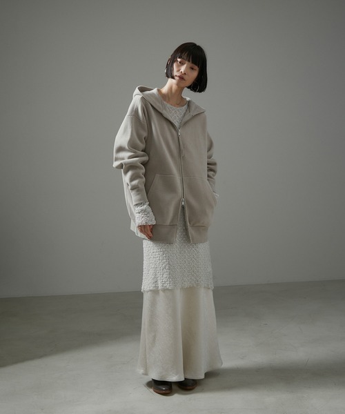 SALON adam et rope'(サロン アダム エ ロペ)の「【NIPPON CULTURE】クラウドレースワンピース(ワンピース・レディース・ライトグレー/オフホワイト/ブラック・FREE)」の6枚目の写真