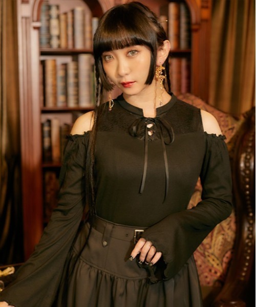 レースアップ肩あきカットプルオーバー（Tシャツ/カットソー）｜axes 
