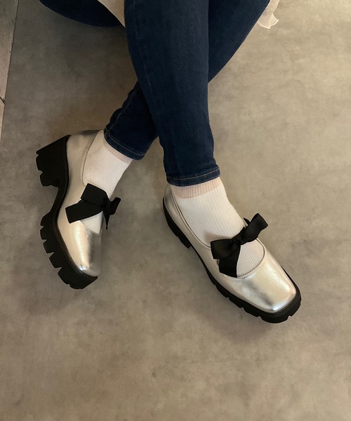 リボン付きブラック中ヒールシューズ リボンパンプス ALL BLACK│Jeffrey Campbell OFFICIAL ONLINE