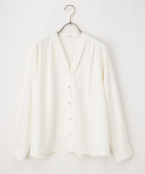 Honeys（ハニーズ）の「【抗菌防臭】Ｖネックブラウス（シャツ/ブラウス・レディース・ホワイト/キャメル/ネイビー/ブラック/ブルーグリーン・S/M/L/LL/3L）」の19枚目の写真