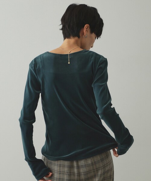 OPAQUE.CLIP（オペークドットクリップ）の「◆《CLASSY掲載》シアーベロアトップス【洗濯機洗い可】（Tシャツ/カットソー・レディース・ブラック/ブルーグリーン/オフホワイト/チャコールグレー・38/40/42）」の14枚目の写真