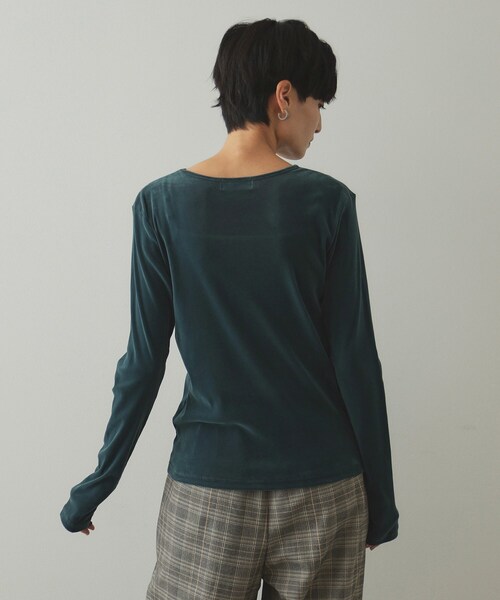 OPAQUE.CLIP（オペークドットクリップ）の「◆《CLASSY掲載》シアーベロアトップス【洗濯機洗い可】（Tシャツ/カットソー・レディース・ブラック/ブルーグリーン/オフホワイト/チャコールグレー・38/40/42）」の20枚目の写真