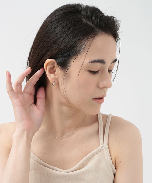 CALIN　STANDARD（カリンスタンダード）の「◆金属アレルギー対応◆◆made in japan◆【片手でスムースワンタッチ】ドロップ　ミニスムースピアス（ピアス（両耳用）・レディース・ゴールド/ピンクゴールド/シルバー・FREE）」の9枚目の写真