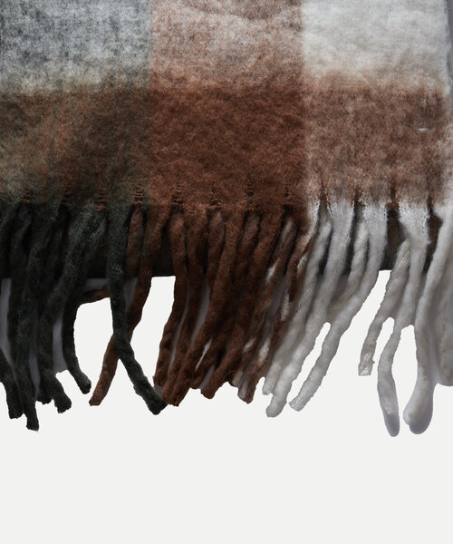 WHO'S WHO gallery（フーズフーギャラリー）の「アソートマフラー（マフラー・レディース・ブラウン/グリーン/ベージュ/イエロー/オレンジ/グリーン系その他/グレー/ブルー/サックスブルー・FREE）」の14枚目の写真