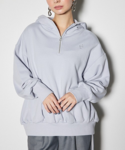 rienda(リエンダ)の「ビッグパーカーロゴスウェットトップス 春服 秋服 トレーナー(スウェット・レディース・ブラック/ブラウン/ライトブルー・FREE)」の3枚目の写真