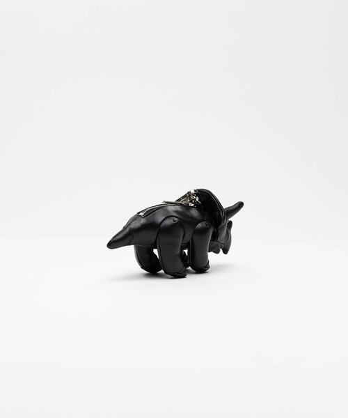 Maison MIHARA YASUHIRO(メゾンミハラヤスヒロ)の「"DOLLS" Triceratops Mini Bag(ショルダーバッグ・メンズ・ブラック・FREE)」の3枚目の写真