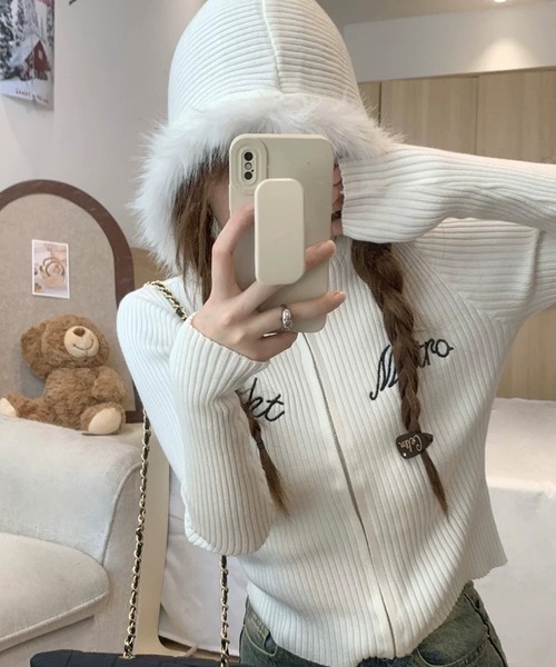 shopnikoniko（ショップニコニコ）の「ファー ジップアップ フーディー パーカー ショート丈 クロップド丈 ニットパーカー（パーカー・レディース・ブラック/グレー/ブラウン/ホワイト・フリー）」の2枚目の写真