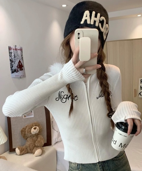 shopnikoniko（ショップニコニコ）の「ファー ジップアップ フーディー パーカー ショート丈 クロップド丈 ニットパーカー（パーカー・レディース・ブラック/グレー/ブラウン/ホワイト・フリー）」の9枚目の写真