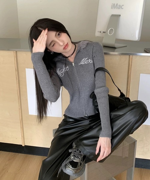 shopnikoniko（ショップニコニコ）の「ファー ジップアップ フーディー パーカー ショート丈 クロップド丈 ニットパーカー（パーカー・レディース・ブラック/グレー/ブラウン/ホワイト・フリー）」の15枚目の写真