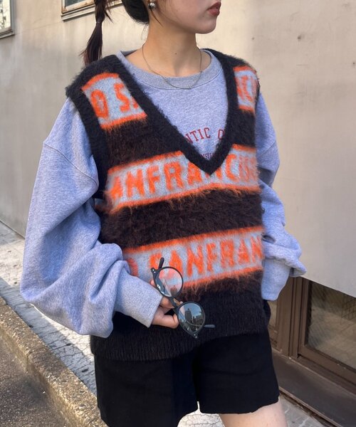 HELLO.SANFRANCISCO（ハローサンフランシスコ）の「【HELLO.SANFRANCISCO】ロゴジャガードニットベスト（ベスト・レディース・レッド/ブラック/グレー・ONE SIZE）」の6枚目の写真