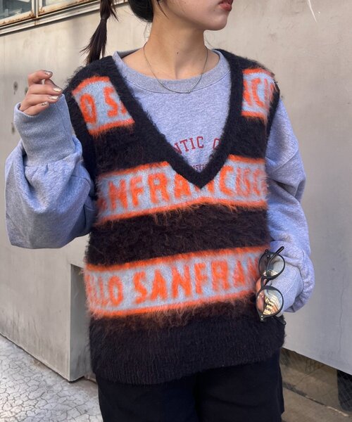 HELLO.SANFRANCISCO（ハローサンフランシスコ）の「【HELLO.SANFRANCISCO】ロゴジャガードニットベスト（ベスト・レディース・レッド/ブラック/グレー・ONE SIZE）」の7枚目の写真