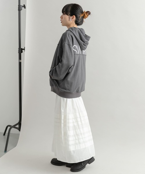 KBF（ケイビーエフ）の「バックロゴフーディー（パーカー・レディース・ネイビー/グレー・ONE）」の7枚目の写真