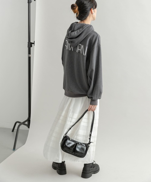 KBF（ケイビーエフ）の「バックロゴフーディー（パーカー・レディース・ネイビー/グレー・ONE）」の8枚目の写真