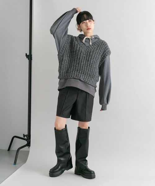 KBF（ケイビーエフ）の「バックロゴフーディー（パーカー・レディース・ネイビー/グレー・ONE）」の10枚目の写真