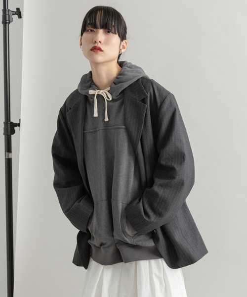 KBF（ケイビーエフ）の「バックロゴフーディー（パーカー・レディース・ネイビー/グレー・ONE）」の12枚目の写真