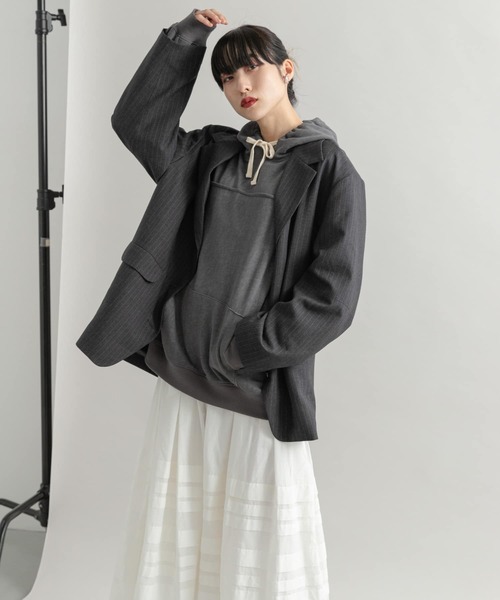 KBF（ケイビーエフ）の「バックロゴフーディー（パーカー・レディース・ネイビー/グレー・ONE）」の14枚目の写真