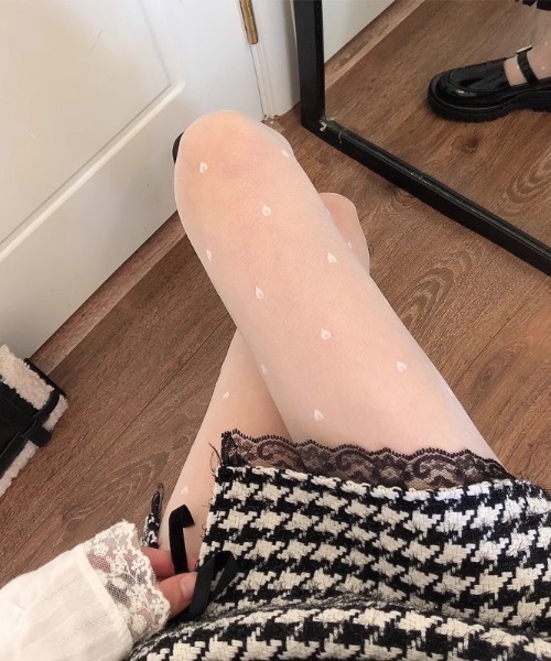 SHEPP（シープ）の「リボン/ハート柄 アソートシアータイツ（タイツ/ストッキング・レディース・ブラック系その他/ホワイト系その他/ホワイト/ブラック・F）」の6枚目の写真