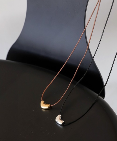 antiqua（アンティカ）の「レザーコードネックレス（ネックレス・レディース・ゴールド×ブラウン/シルバー×ブラック・FREE）」の14枚目の写真