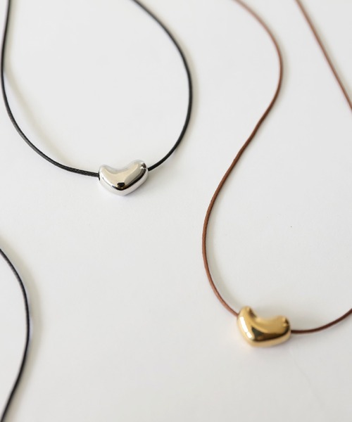antiqua（アンティカ）の「レザーコードネックレス（ネックレス・レディース・ゴールド×ブラウン/シルバー×ブラック・FREE）」の15枚目の写真