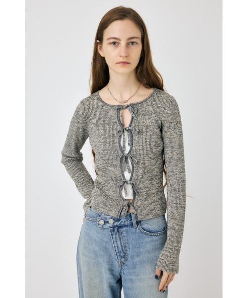 MOUSSY（マウジー）の「FRONT RIBBON ニットトップス（ニット/セーター・レディース・ブラック/グレー/ホワイト・FREE）」の3枚目の写真